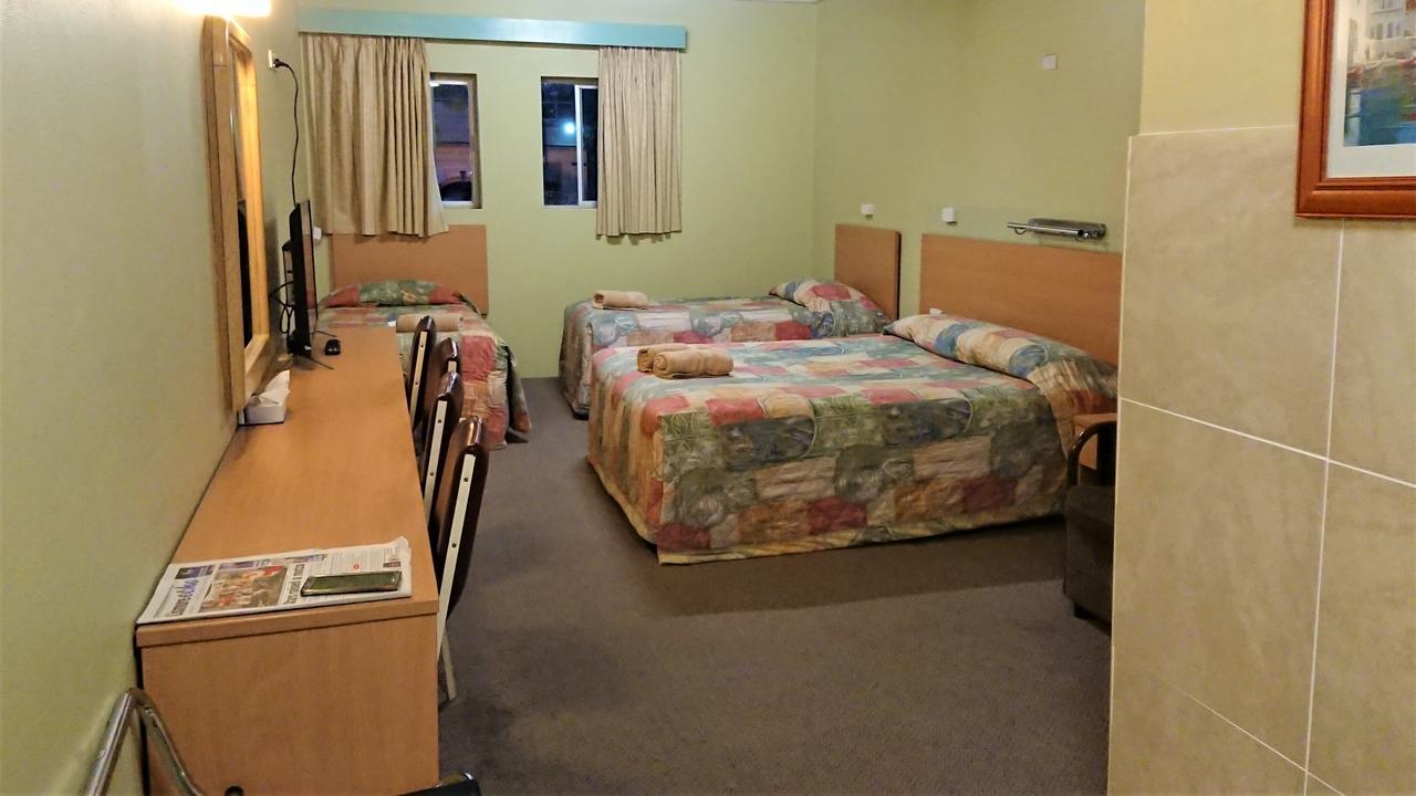 New Olympic Motel ลิสมอร์ ภายนอก รูปภาพ