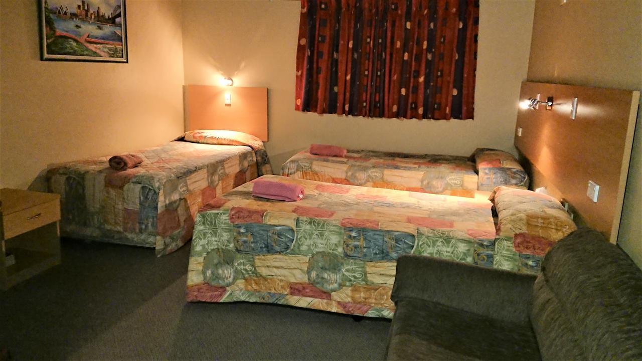 New Olympic Motel ลิสมอร์ ภายนอก รูปภาพ