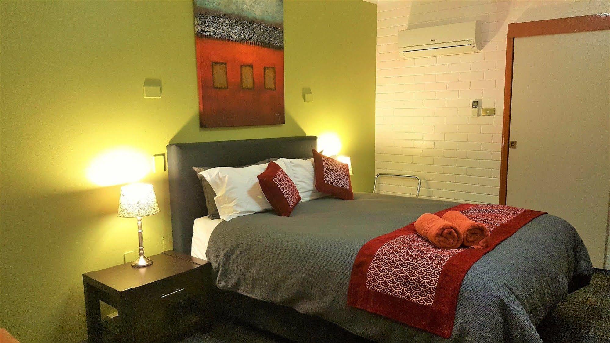 New Olympic Motel ลิสมอร์ ภายนอก รูปภาพ