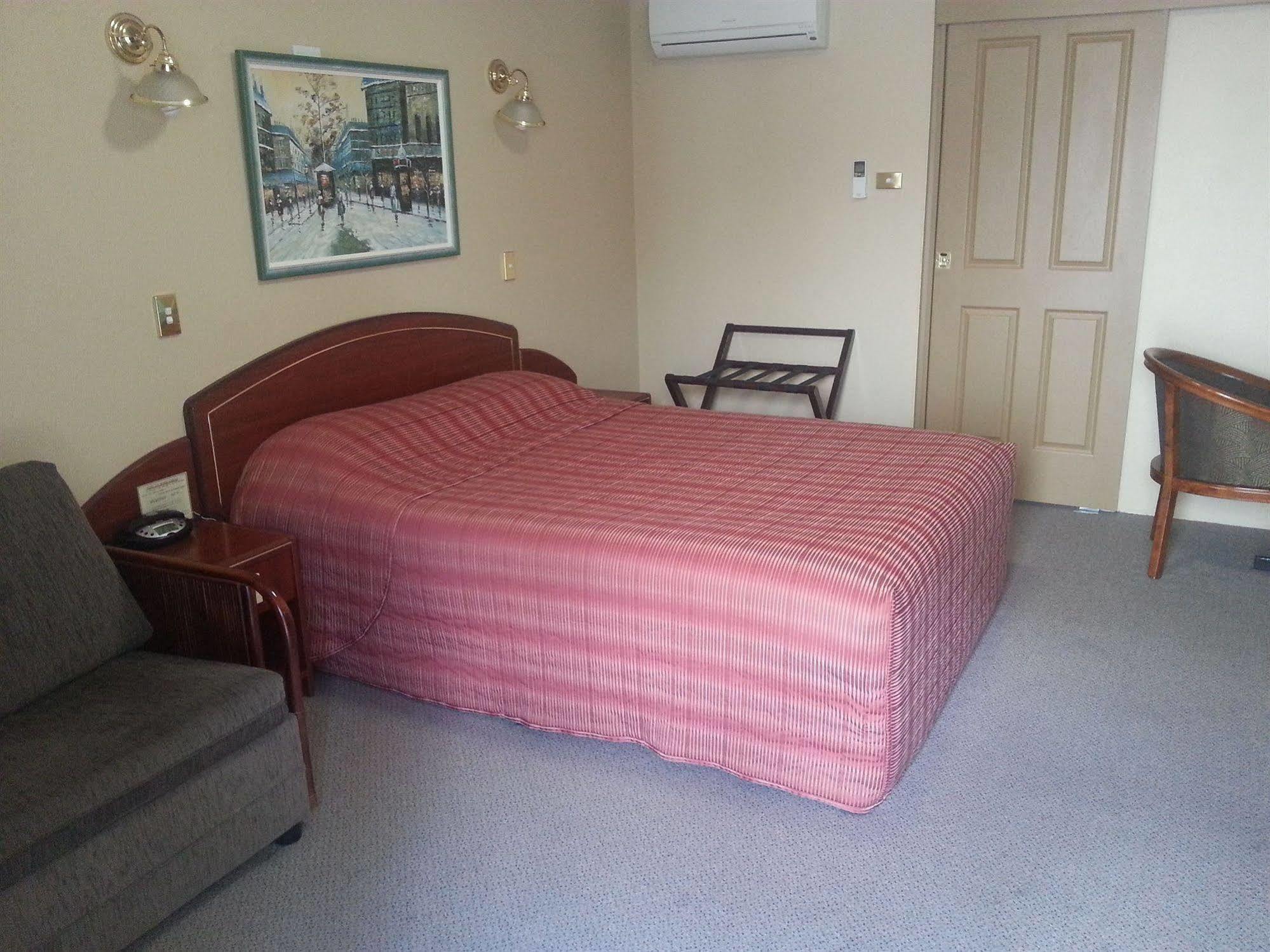 New Olympic Motel ลิสมอร์ ภายนอก รูปภาพ
