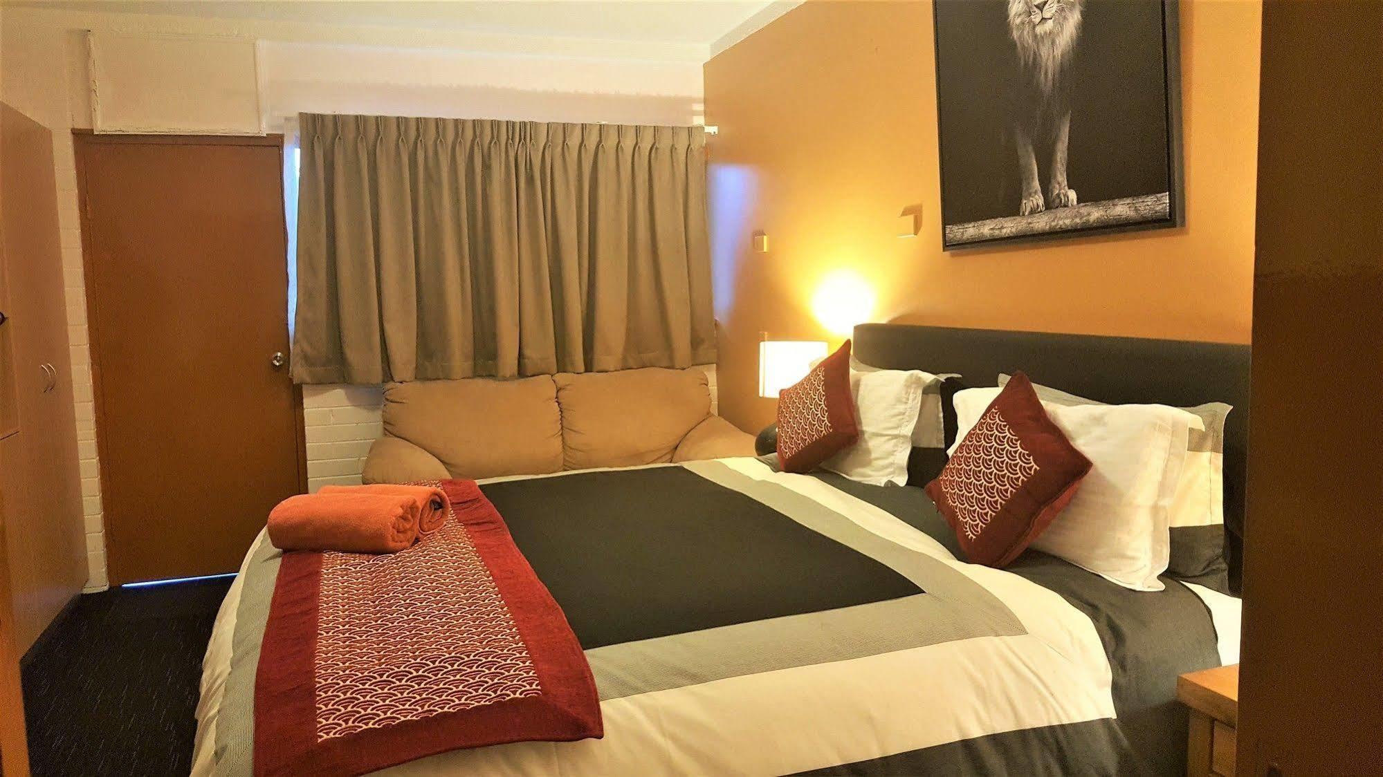 New Olympic Motel ลิสมอร์ ภายนอก รูปภาพ