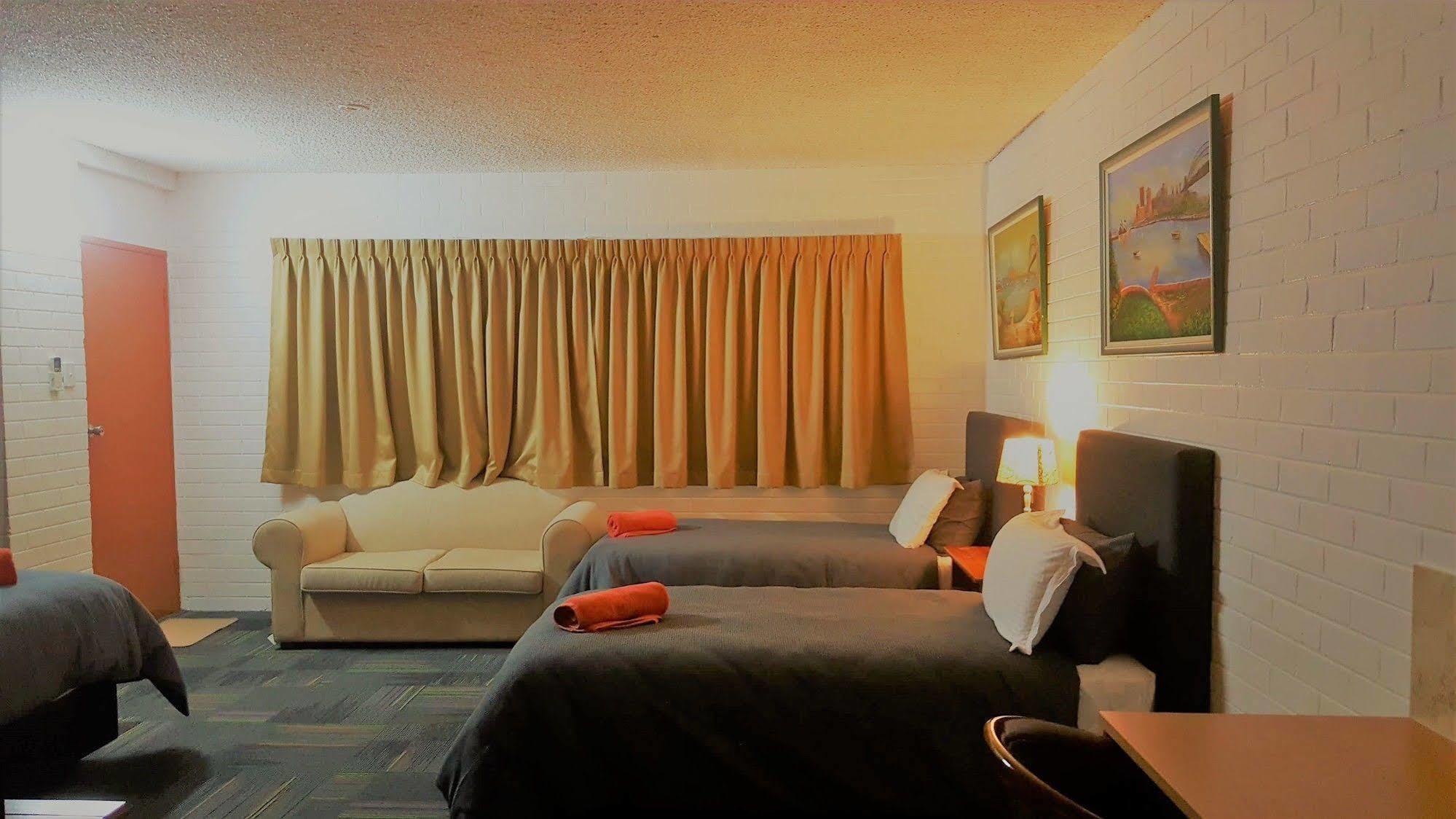 New Olympic Motel ลิสมอร์ ภายนอก รูปภาพ